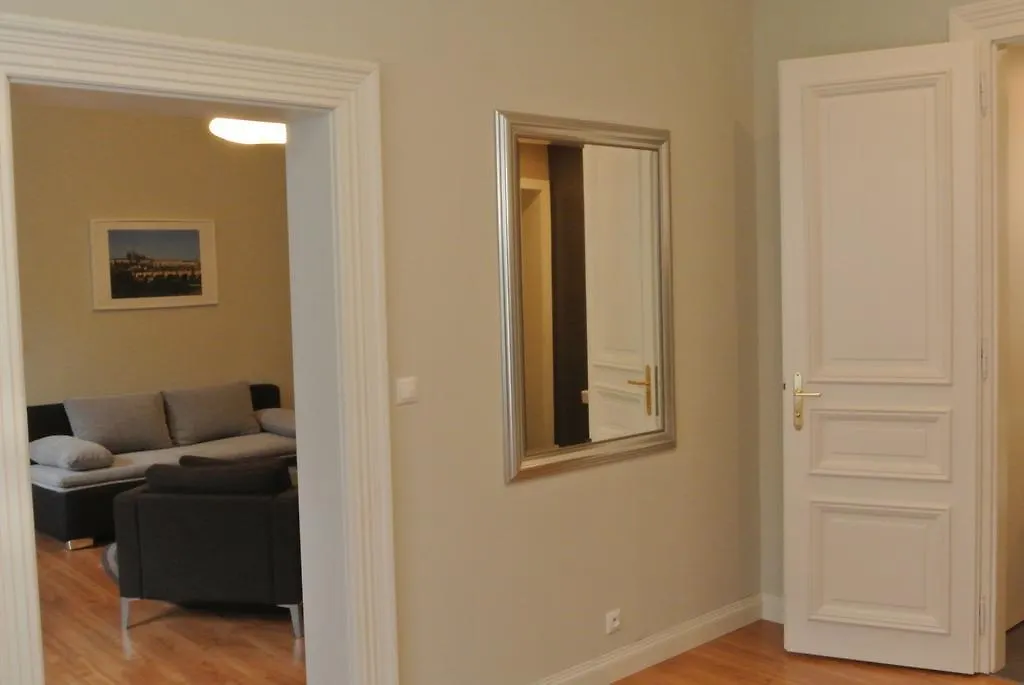 Domo Apartments Prag